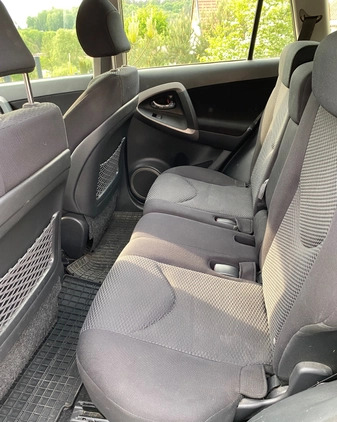 Toyota RAV4 cena 33500 przebieg: 200000, rok produkcji 2006 z Olsztyn małe 11